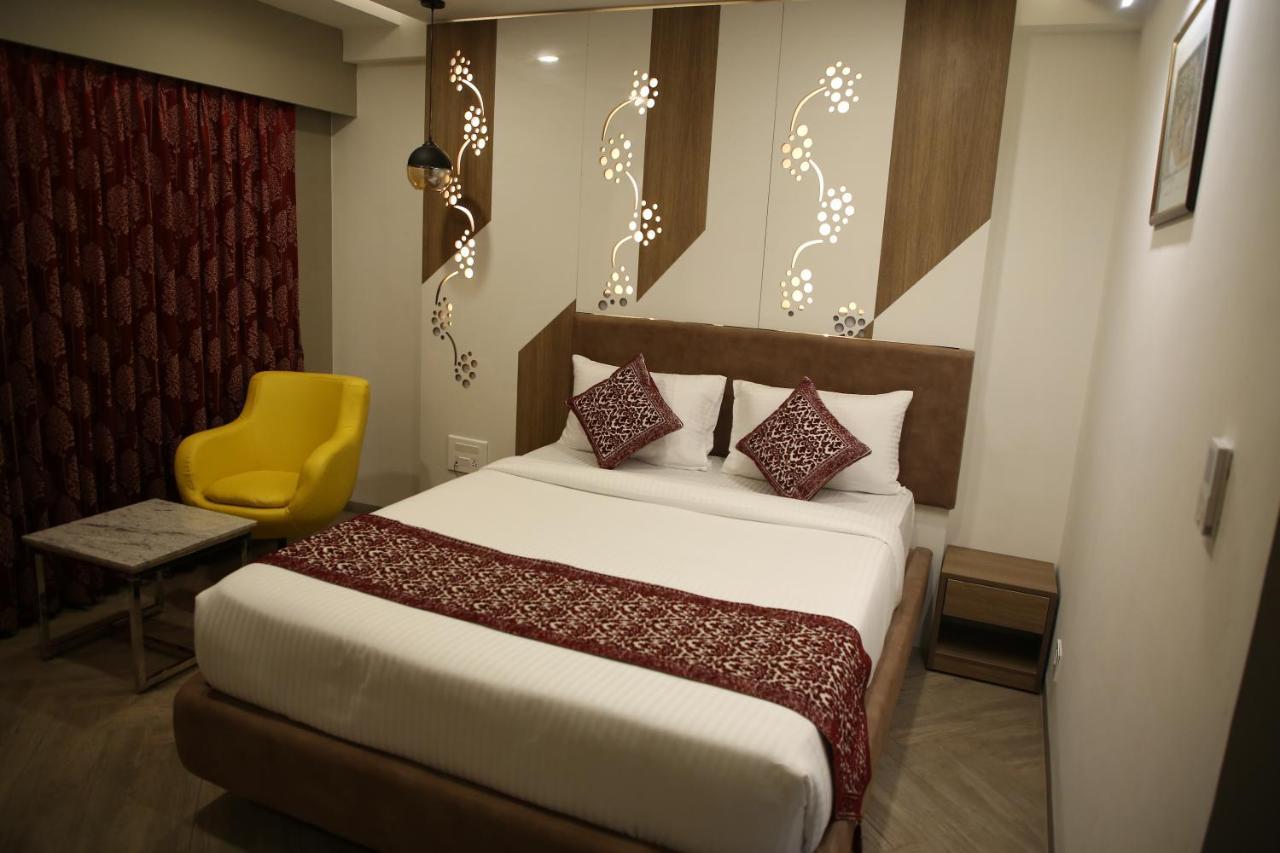 Rowan Tree By Poppys Hotel 3*